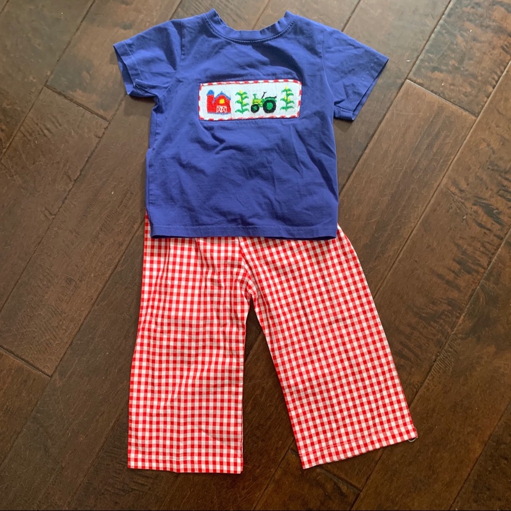 ❌SOLD❌ Farm Smocked Set Size 2